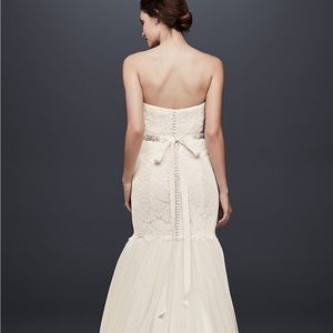 Galina Strapless Lace Trumpet Wedding Dress